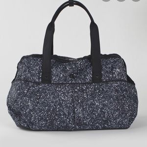 Lululemon All Day Duffel reflective